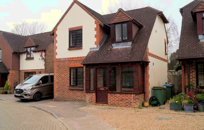 2 Bedroom Detached House To Rent In Church Farm Walk, Upper Beeding, West Sussex, BN44