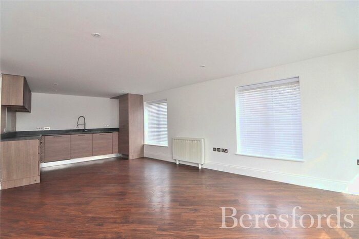2 Bedroom Flat To Rent In Springfield Road, Chelmsford, CM2