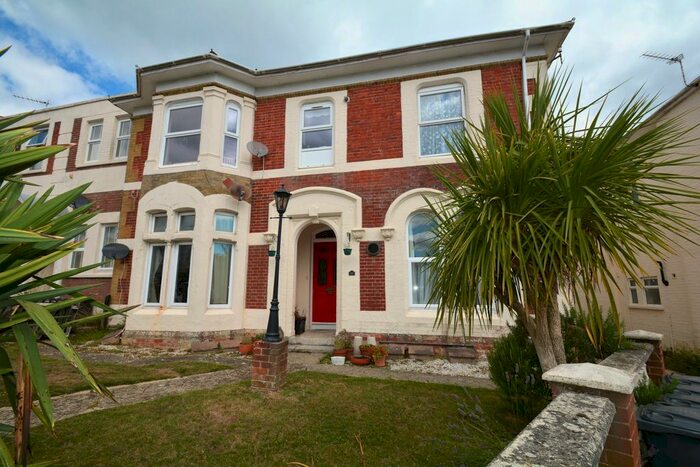 1 Bedroom Flat To Rent In Partlands Avenue, Ryde, PO33