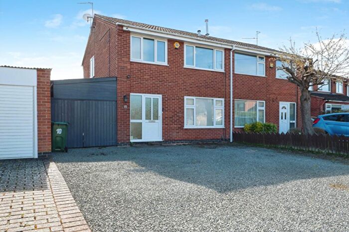 3 Bedroom Semi Detached House For Sale In Raymond Avenue, Loughborough, Leicestershire, LE11