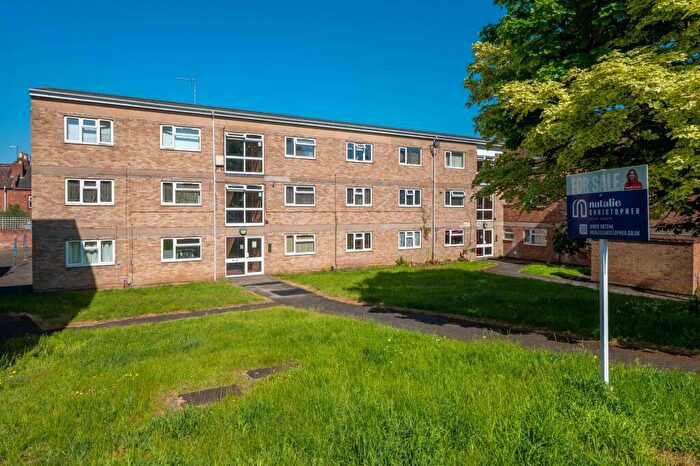 1 Bedroom Flat For Sale In Humphris Street, Warwick, CV34