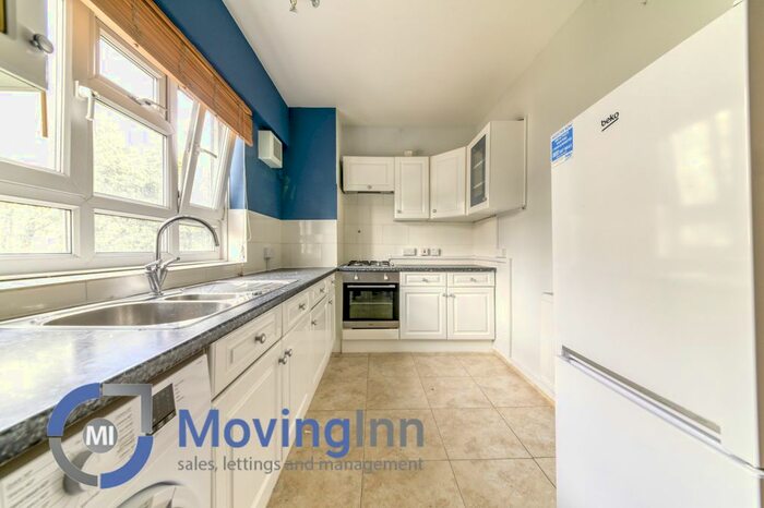 2 Bedroom Flat To Rent In Witley House, Redlands Way, Brixton Hill, SW2