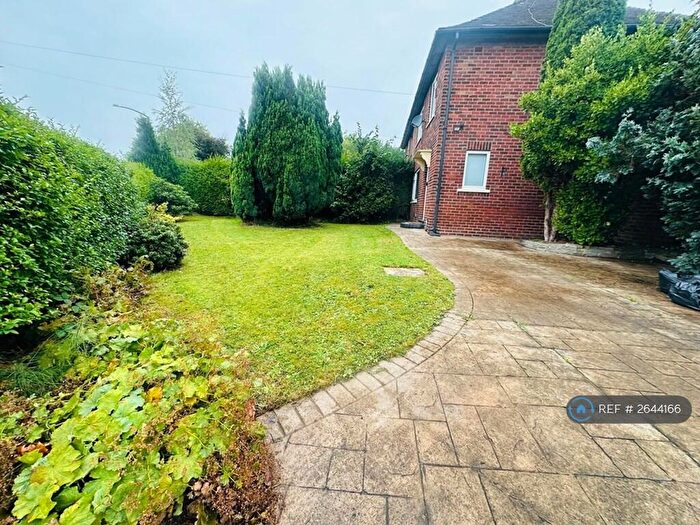 3 Bedroom Semi-Detached House To Rent In Pope Lane, Ribbleton, Preston, PR2