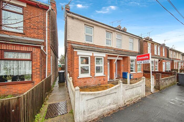 3 Bedroom Semi Detached House For Sale In Wherstead Road, Ipswich, IP2