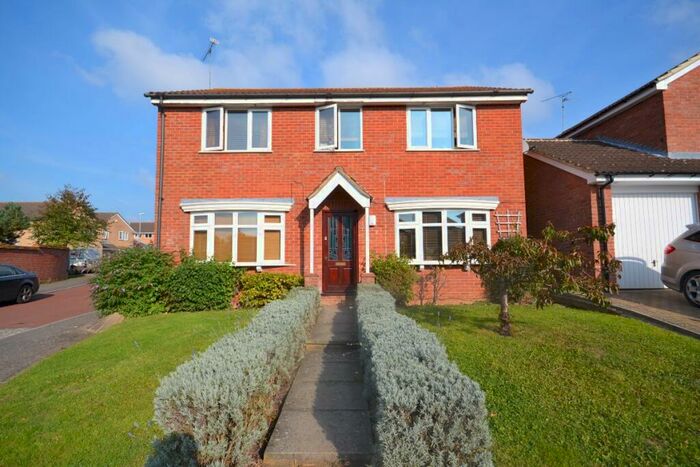 4 Bedroom Detached House To Rent In Crownsmead, West Hunsbury, Northampton, NN4