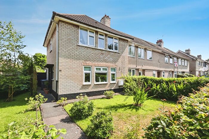 3 Bedroom Semi-Detached House For Sale In The Hays Kents Moat, Birmingham, B26