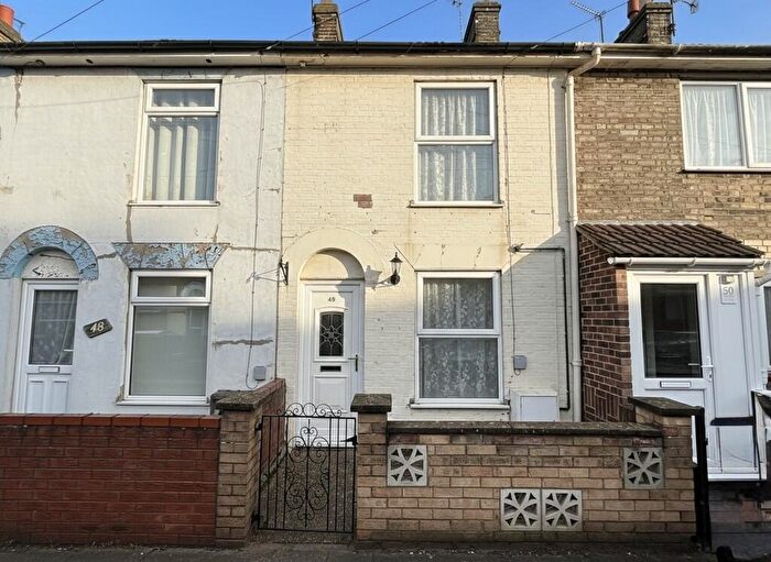 2 Bedroom Terraced House For Sale In Trafalgar Road West, Gorleston, NR31