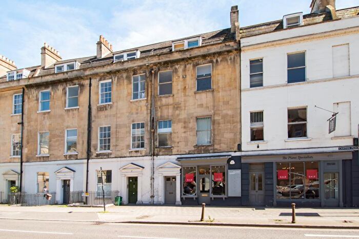 2 Bedroom Apartment To Rent In Walcot Terrace, Bath, BA1