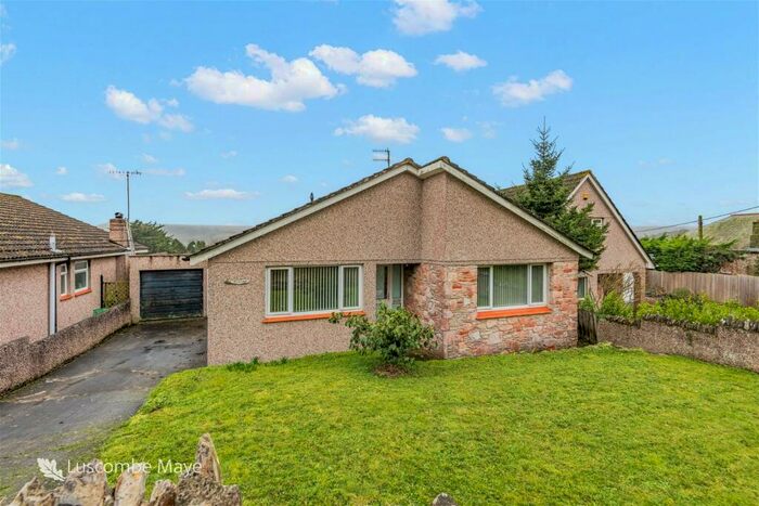 2 Bedroom Detached Bungalow For Sale In Elm Tree Park, Yealmpton, PL8