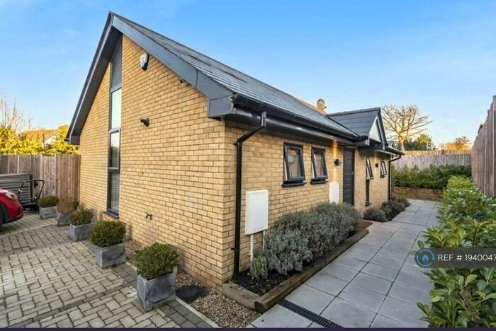 2 Bedroom Bungalow To Rent In Northcote Road, Sidcup, DA14