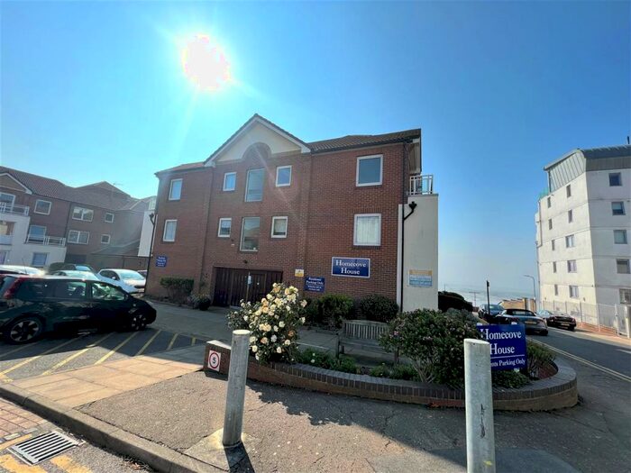 1 Bedroom Retirement Property To Rent In Homecove House, Holland Road, Westcliff-On-Sea, SS0