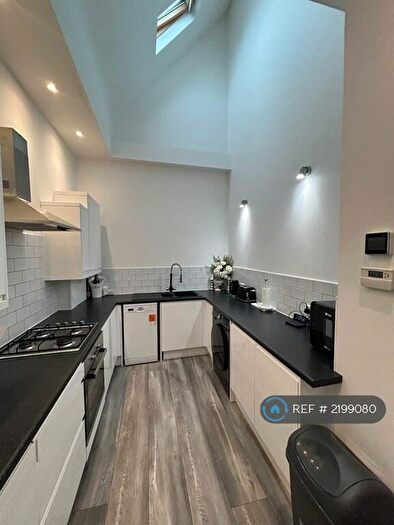 2 Bedroom Semi-Detached House To Rent In Manifold Road, Eastbourne, BN22