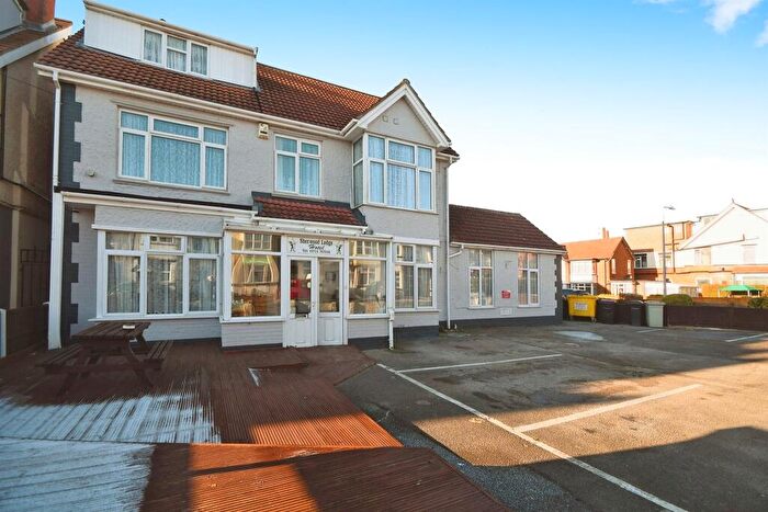 13 Bedroom Guest House For Sale In Drummond Road, Skegness, PE25