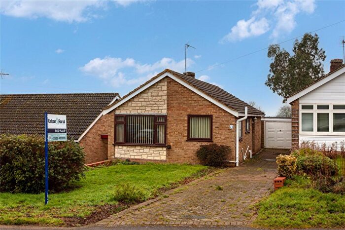 2 Bedroom Bungalow For Sale In Salford Road, Aspley Guise, Bedfordshire, MK17