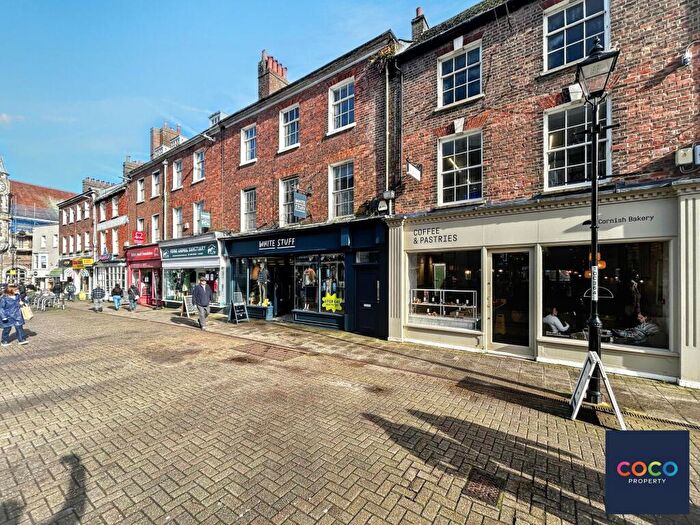 2 Bedroom Flat To Rent In Cornhill, Dorchester, DT1