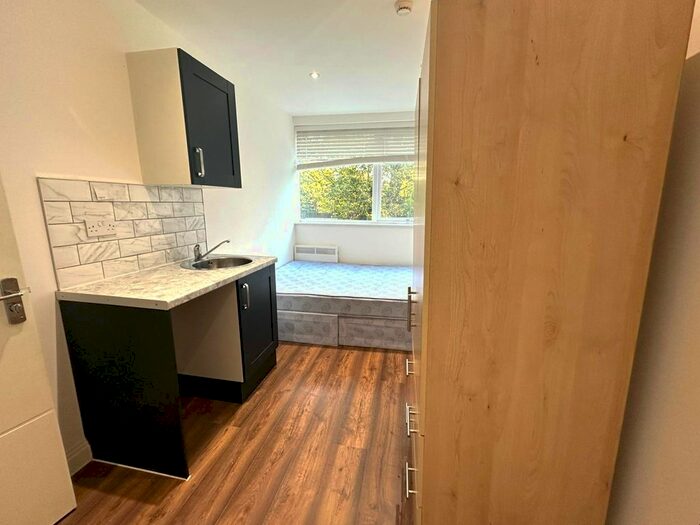 1 Bedroom Flat To Rent In Cortis Road, London, SW15