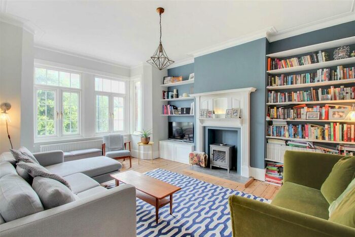 3 Bedroom Flat To Rent In Davenport Road, Catford, London, SE6