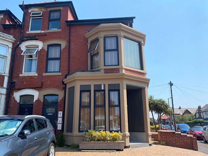 1 Bedroom Apartment To Rent In Lightburne Avenue, Lytham St Annes, FY8