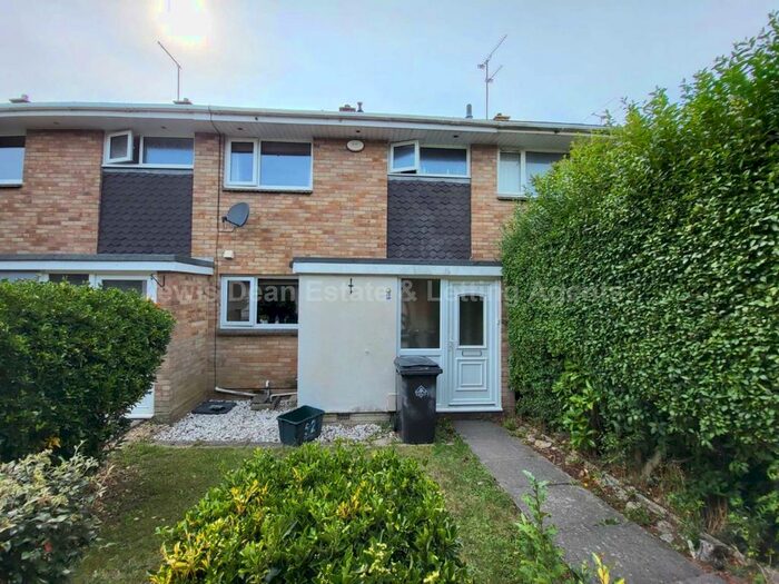 3 Bedroom Terraced House To Rent In Family Home, Beacon Park, Upton, BH16