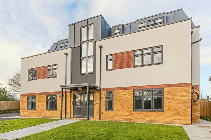 2 Bedroom Flat To Rent In Longmead Road, Epsom, KT19