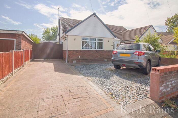 3 Bedroom Semi-Detached House For Sale In Rydal Close, Ellesmere Port, Cheshire, CH65