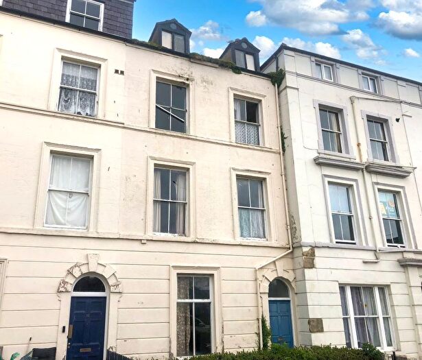 6 Bedroom Terraced House For Sale In West Square, Scarborough, YO11