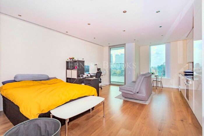 Studio To Rent In Arora Tower, Waterview Drive, North Greenwich, SE10
