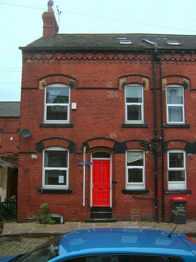 3 Bedroom Terraced House To Rent In Granby Grove, Headingley, Leeds, LS6