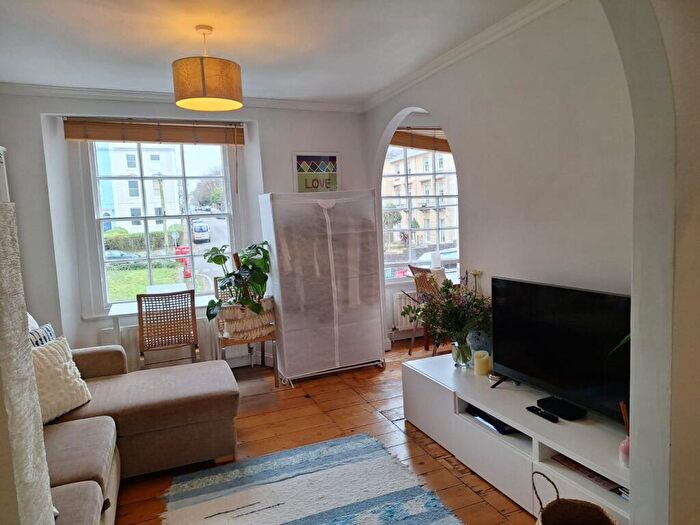 1 Bedroom Flat To Rent In Fremantle Square, Cotham, BS6