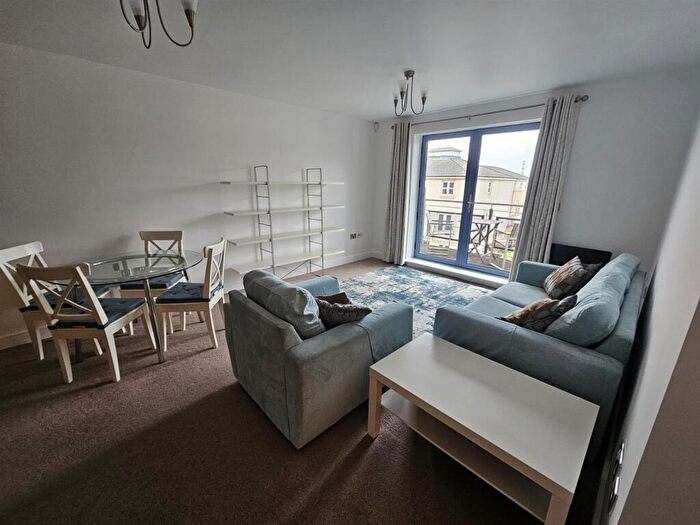 2 Bedroom Flat To Rent In Admiral House, The Quays, Castle Quay Close, Nottingham, NG7