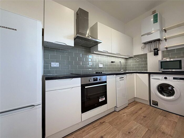 1 Bedroom Flat To Rent In Ferme Park Road, Crouch End, London, N8