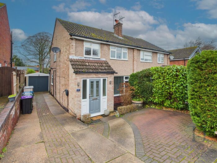 3 Bedroom Semi-Detached House For Sale In Green Platt, Cotgrave, NG12