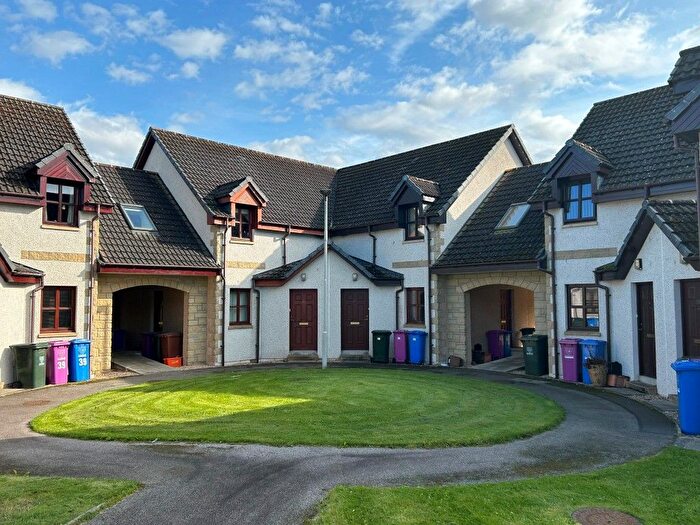 3 Bedroom Flat To Rent In Knockomie Rise, Forres, IV36