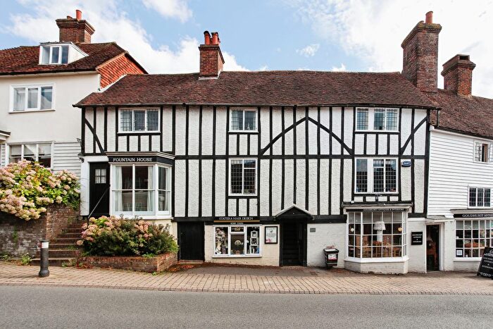 2 Bedroom Flat To Rent In High Street, Cranbrook, TN17