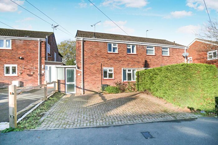 2 Bedroom Semi-Detached House For Sale In Pond Meadow, Guildford, GU2