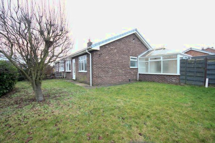 2 Bedroom Bungalow To Rent In Croft Way, Selby, YO8