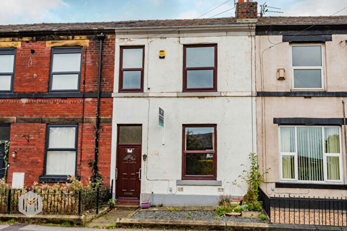3 Bedroom Terraced House For Sale In Walshaw Road, Bury, Greater Manchester, BL8