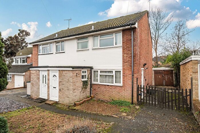 3 Bedroom Semi Detached House For Sale In Ongar Place, Addlestone, KT15
