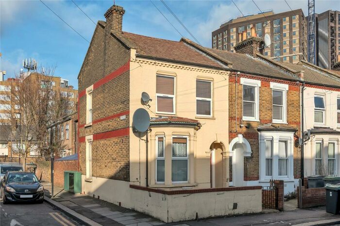 2 Bedroom Flat To Rent In Antill Road, Tottenham, London, N15