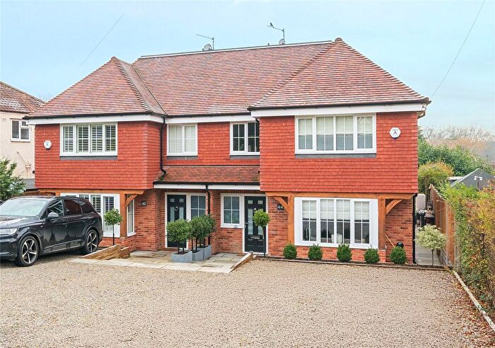 4 Bedroom Semi-Detached House For Sale In Old Lane, Effingham Junction, KT11