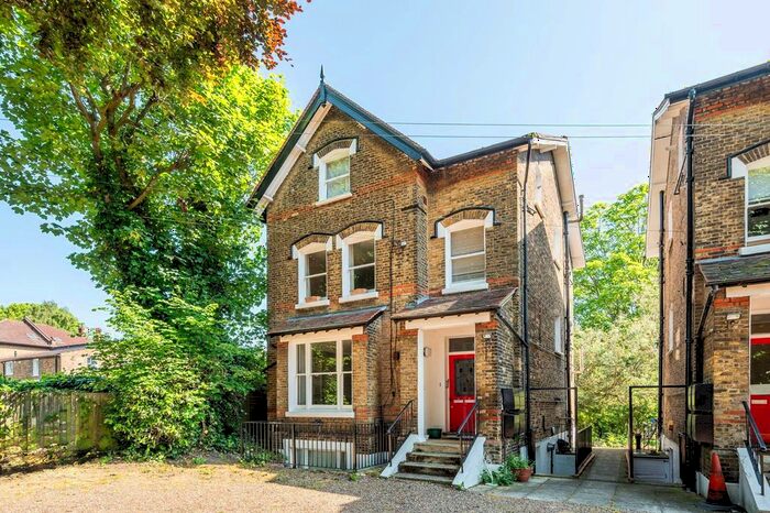 1 Bedroom Flat To Rent In Dacre Gardens, Brandram Road, Blackheath, London, SE13