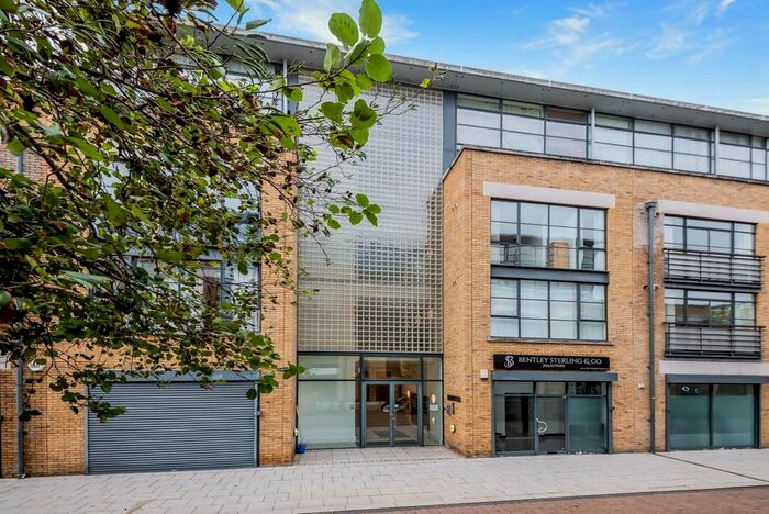 2 Bedroom Property To Rent In Ferry Lane, Brentford, TW8