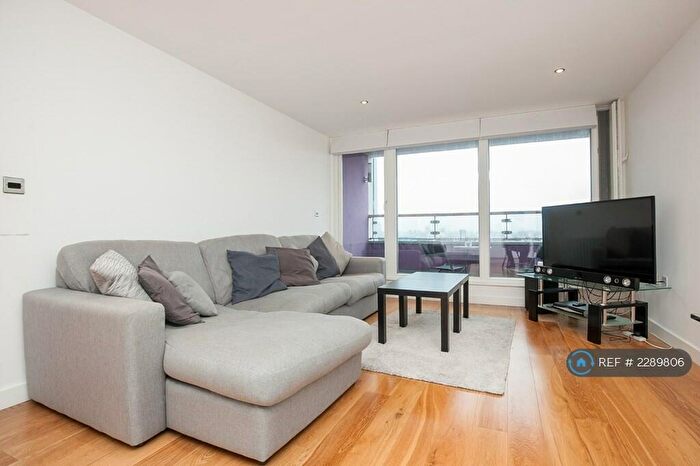 1 Bedroom Flat To Rent In Mallard Point, London, E3