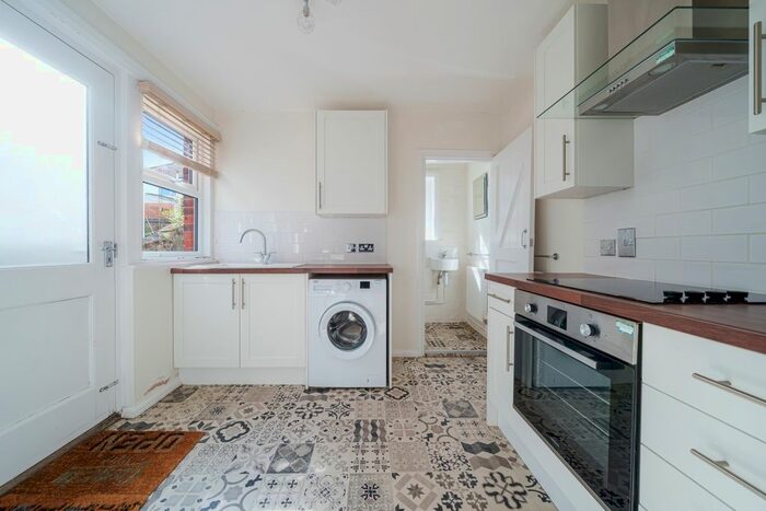 3 Bedroom Terraced House To Rent In Compton Road, Brighton, BN1