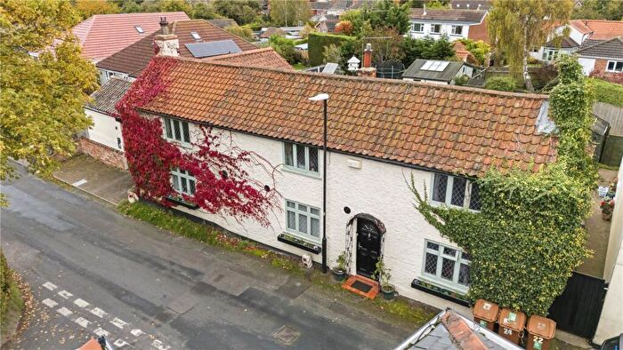 3 Bedroom Detached House For Sale In Skinners Lane, Waltham, Grimsby, N E Lincolnshire, DN37