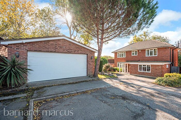 4 Bedroom Detached House For Sale In Drumaline Ridge, Worcester Park, KT4