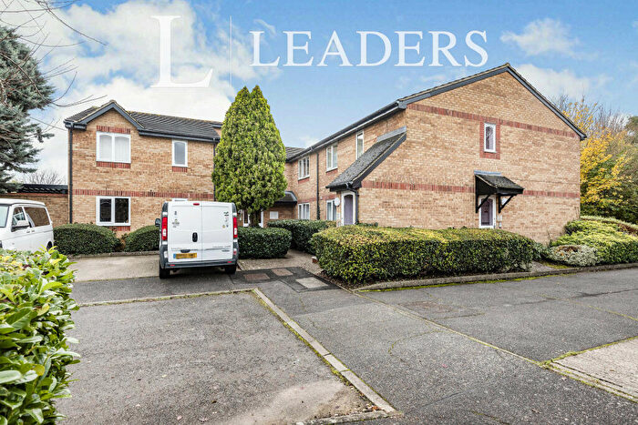 Studio To Rent In Talisman Street, Hitchin, SG4