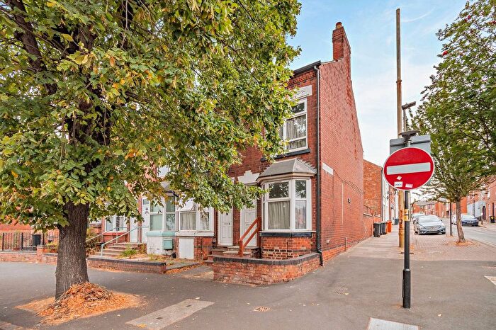 2 Bedroom Terraced House For Sale In Welford Road, Leicester, LE2