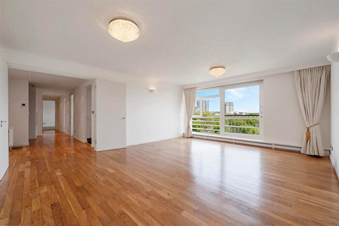 3 Bedroom Apartment To Rent In Walsingham, St. Johns Wood Park, London, NW8