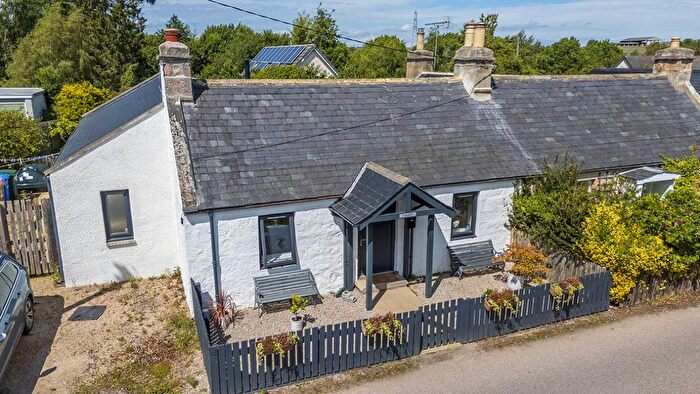 3 Bedroom Semi-Detached Bungalow For Sale In Dyke, Forres, Morayshire, IV36